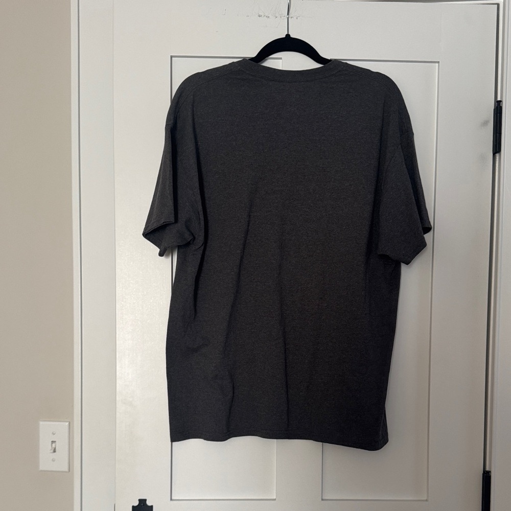 Philadelphia Eagles Charcoal Gray Tshirt - Picture 3 of 4